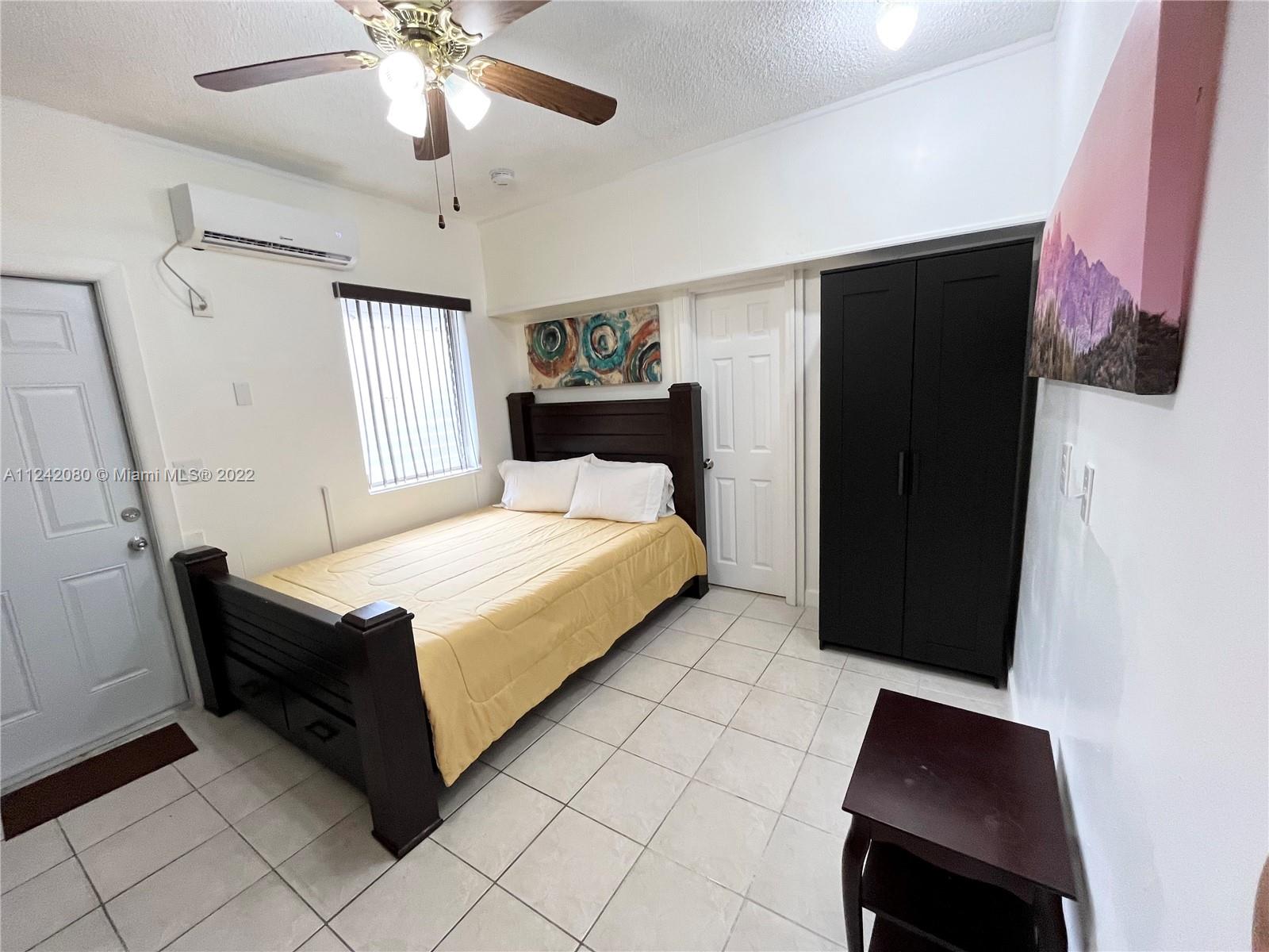 3054 NW 18th St Unit: 2