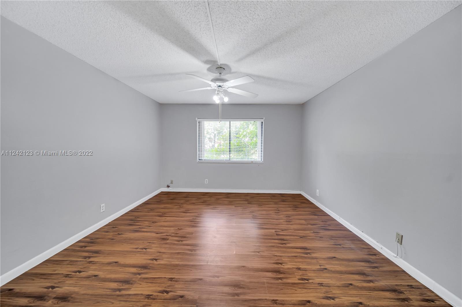 403 Lakeview Dr Unit: 104
