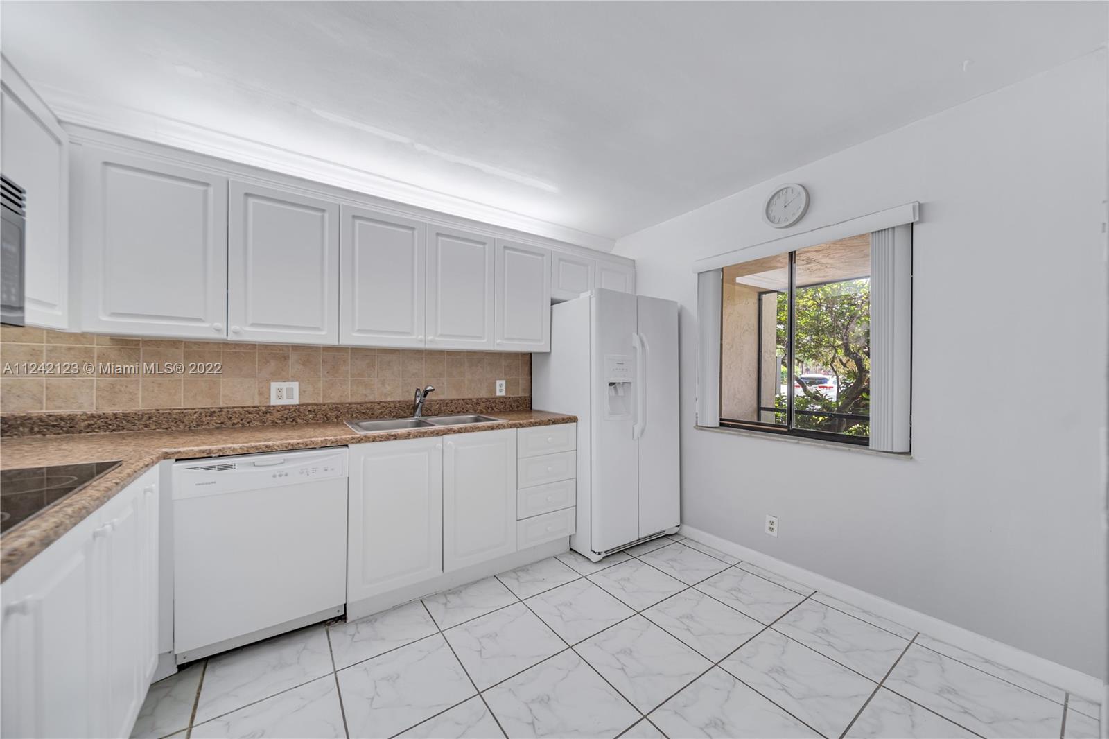 403 Lakeview Dr Unit: 104