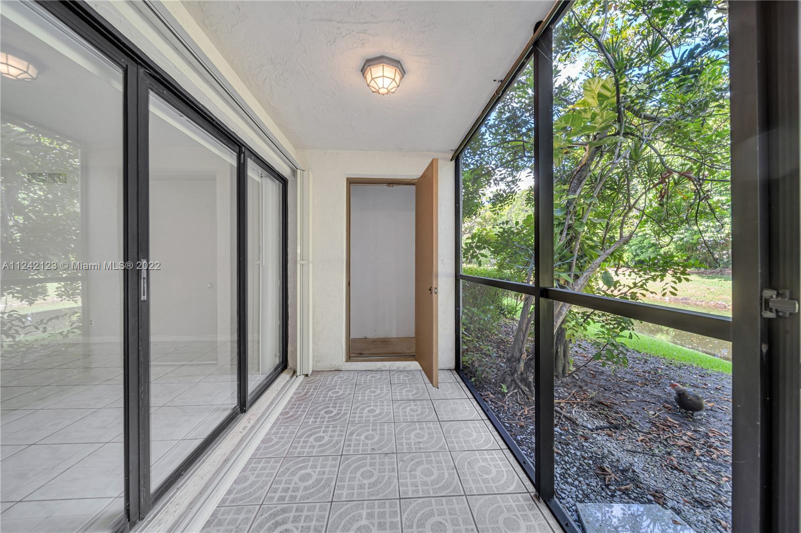 403 Lakeview Dr Unit: 104