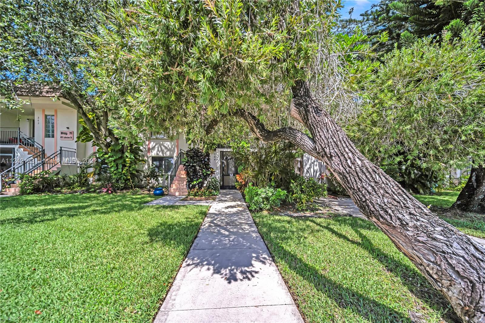403 Lakeview Dr Unit: 104