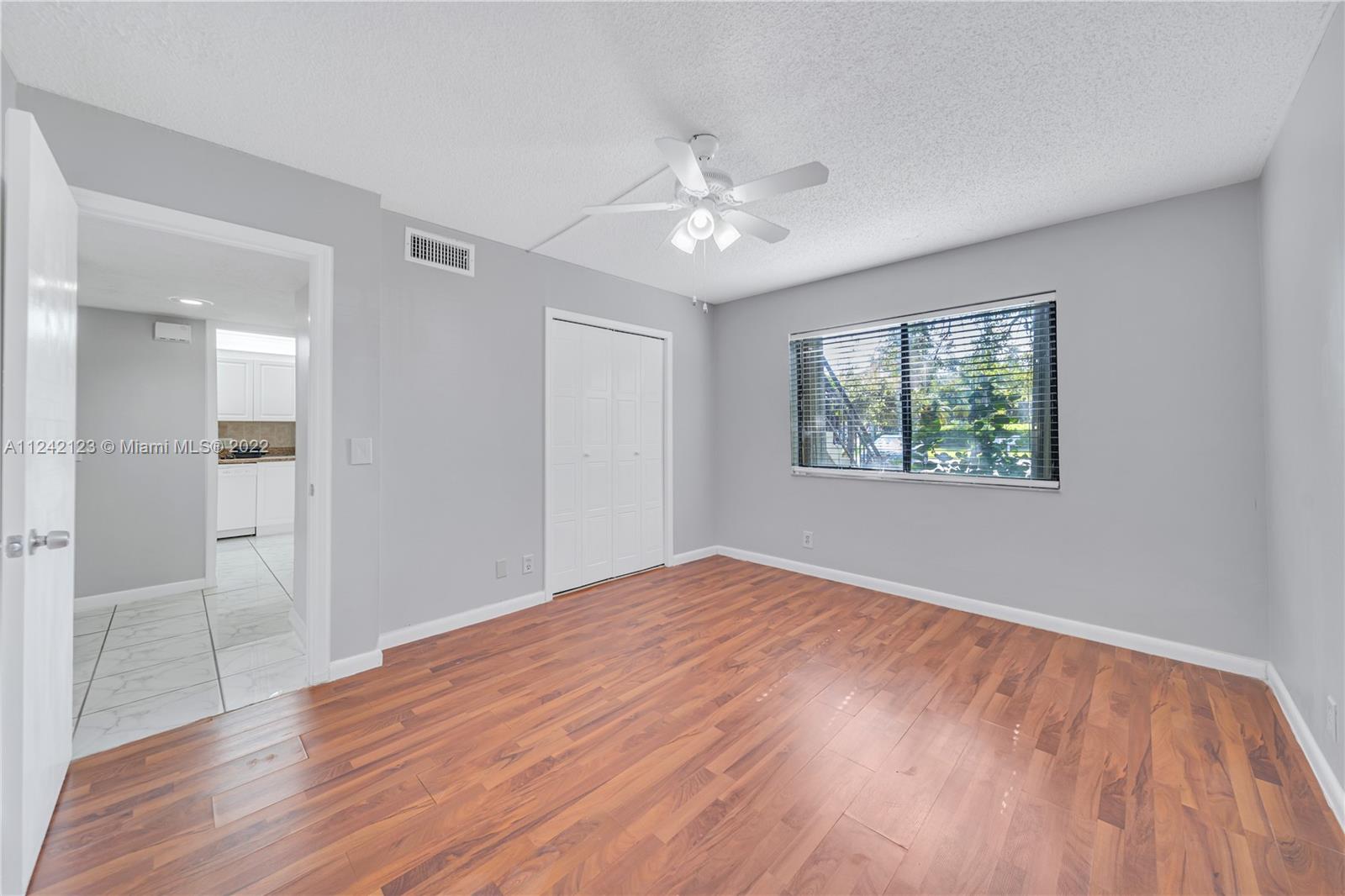 403 Lakeview Dr Unit: 104