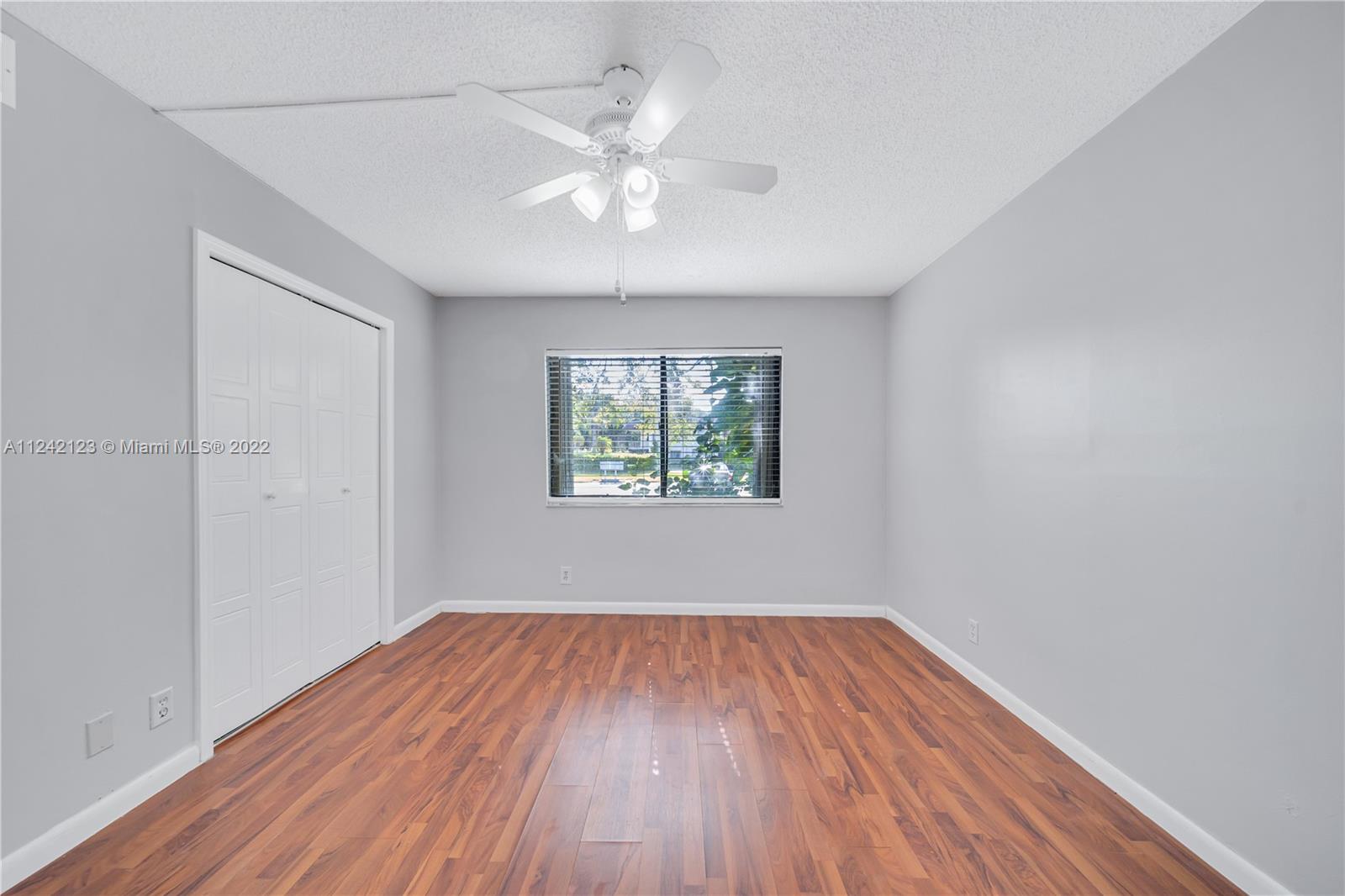 403 Lakeview Dr Unit: 104