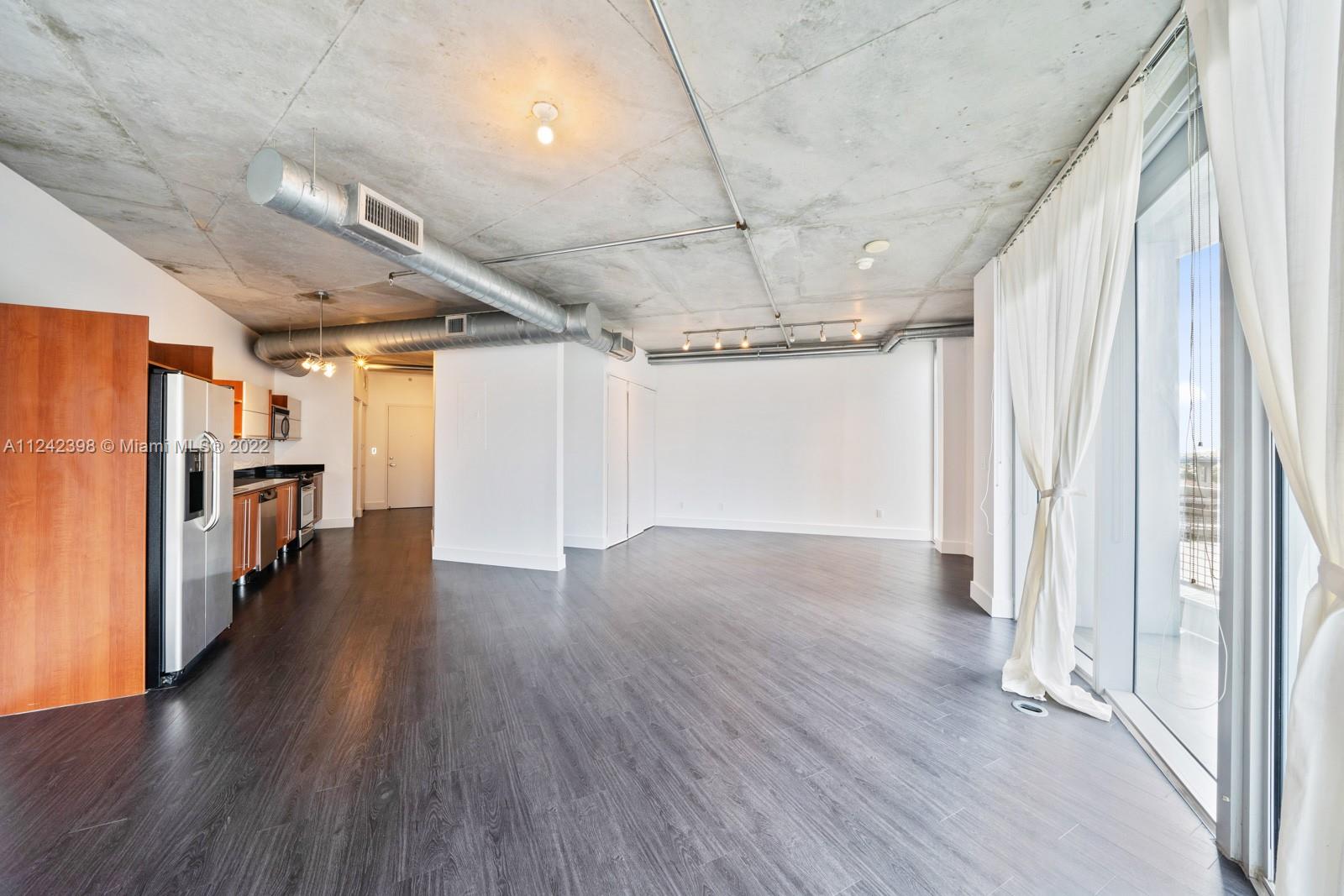690 SW 1st Ct Unit: 1001