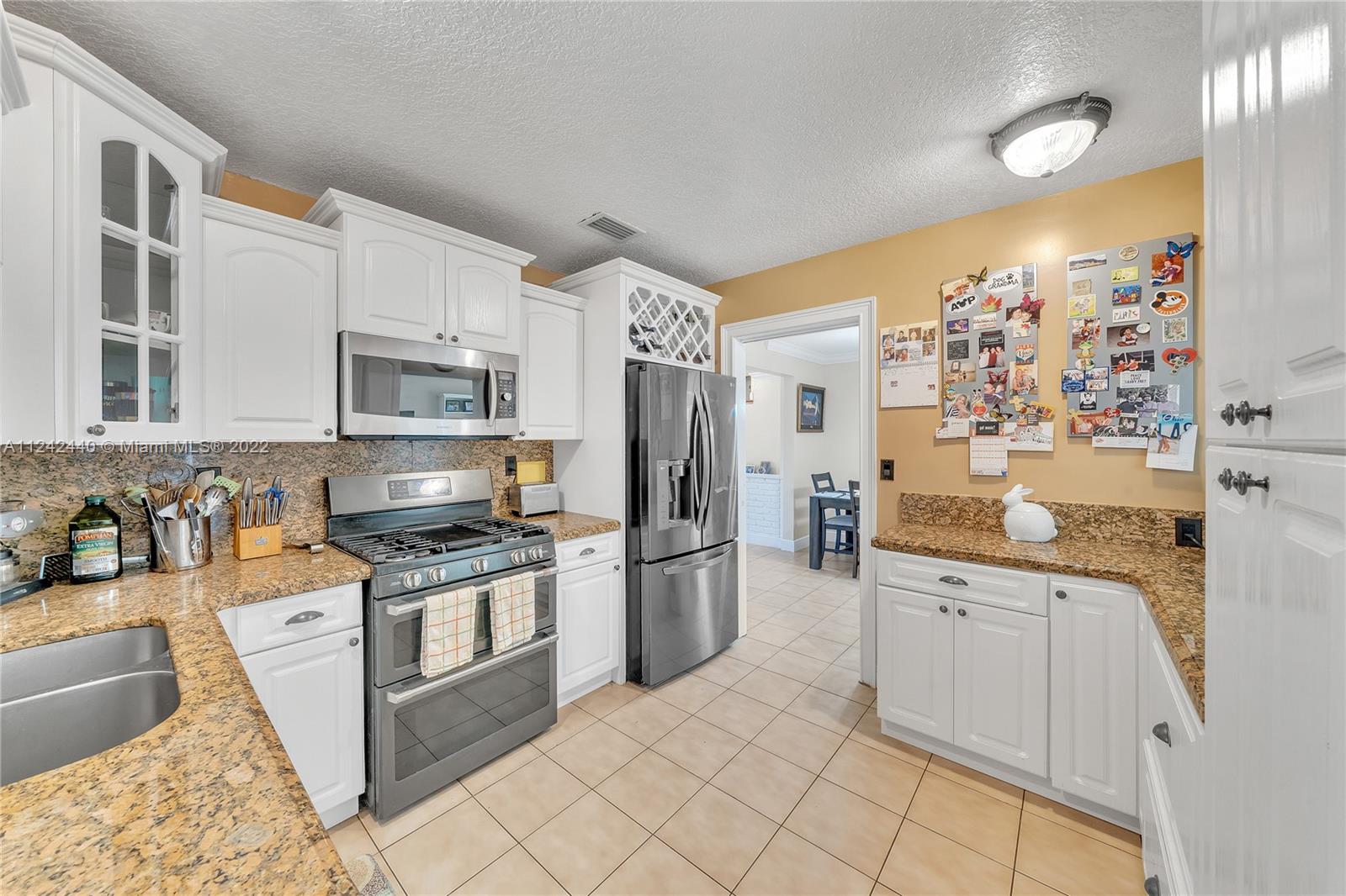 8980 SW 57th Ter
