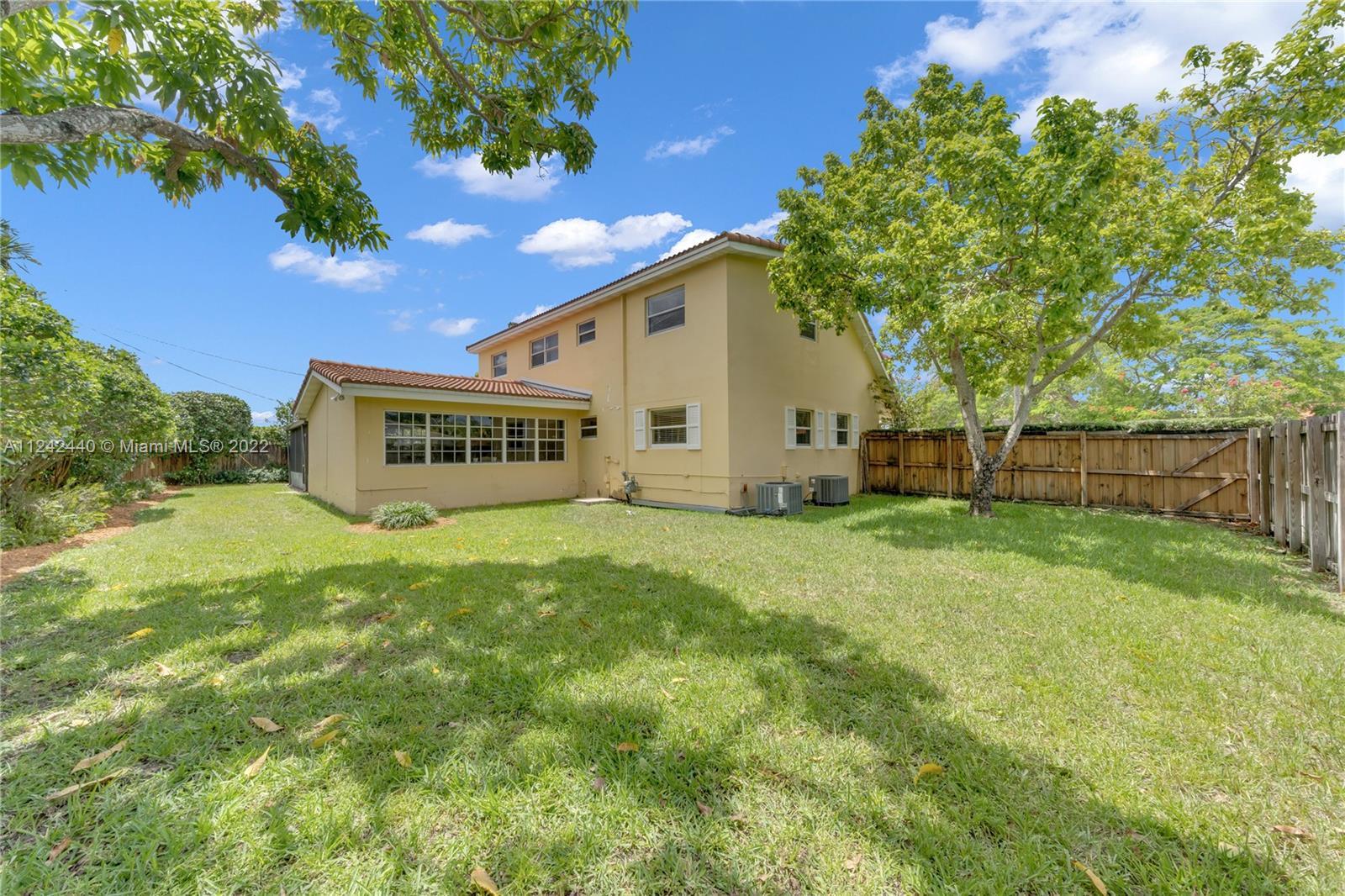 8980 SW 57th Ter