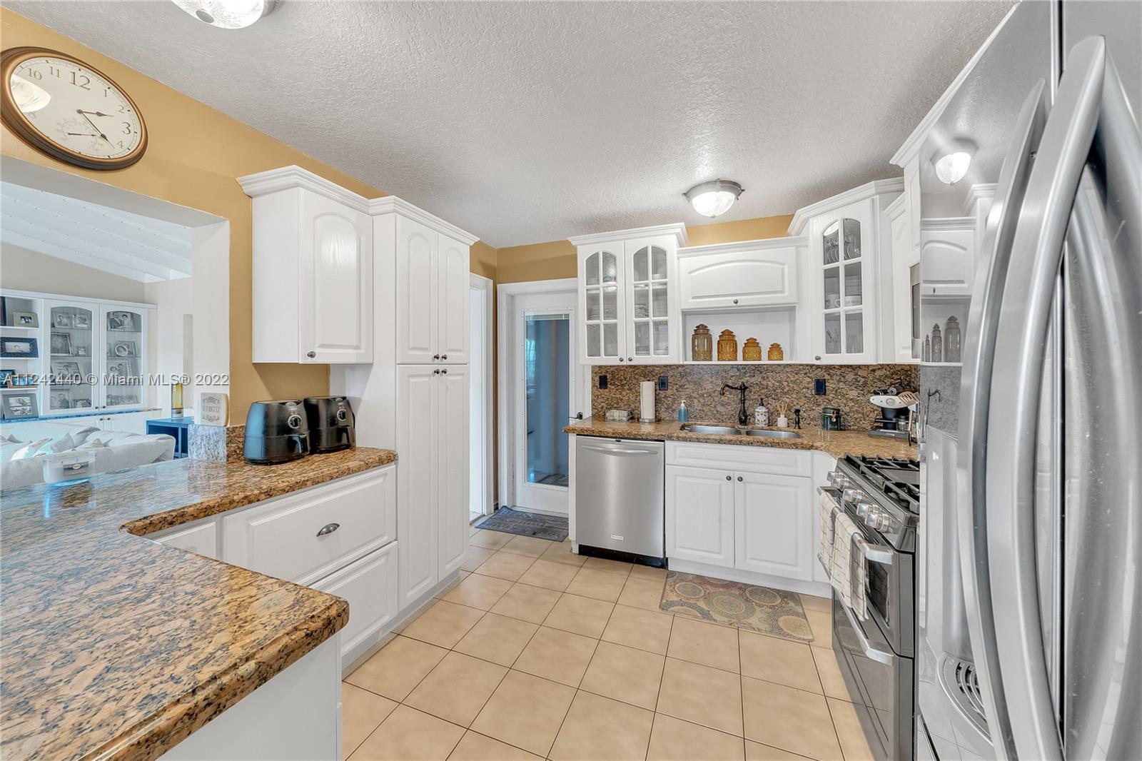 8980 SW 57th Ter