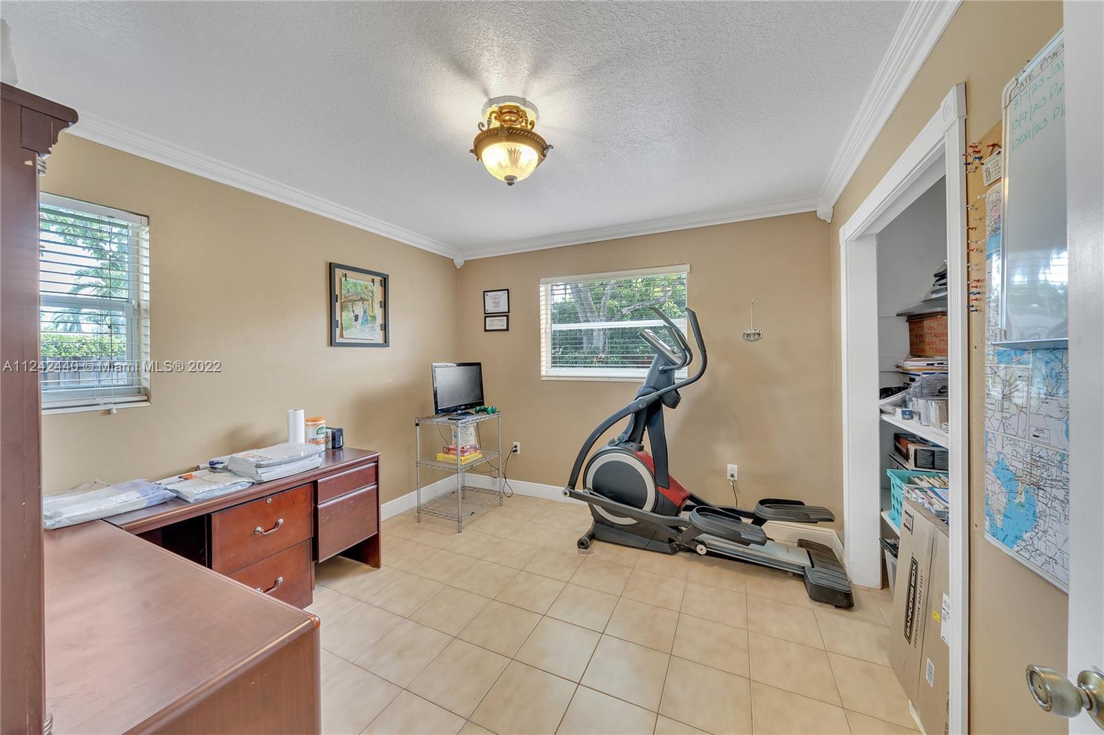 8980 SW 57th Ter