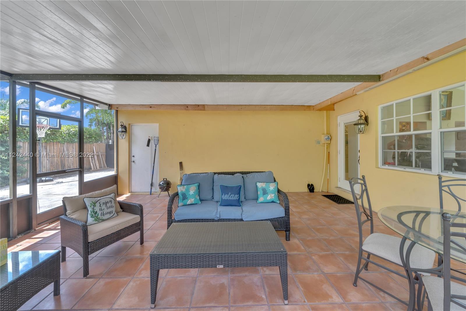 8980 SW 57th Ter