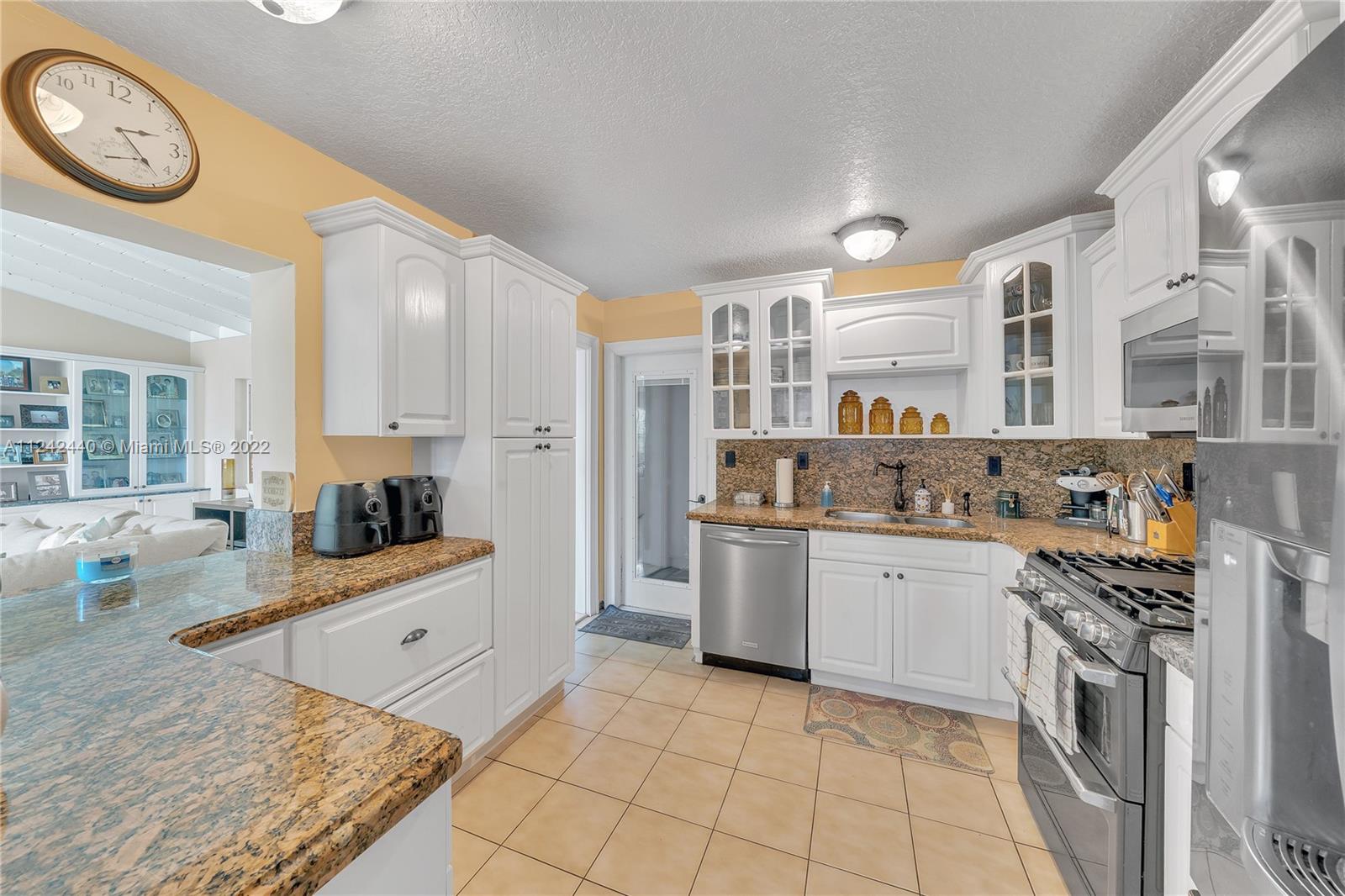 8980 SW 57th Ter