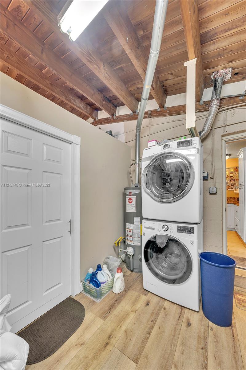 8980 SW 57th Ter