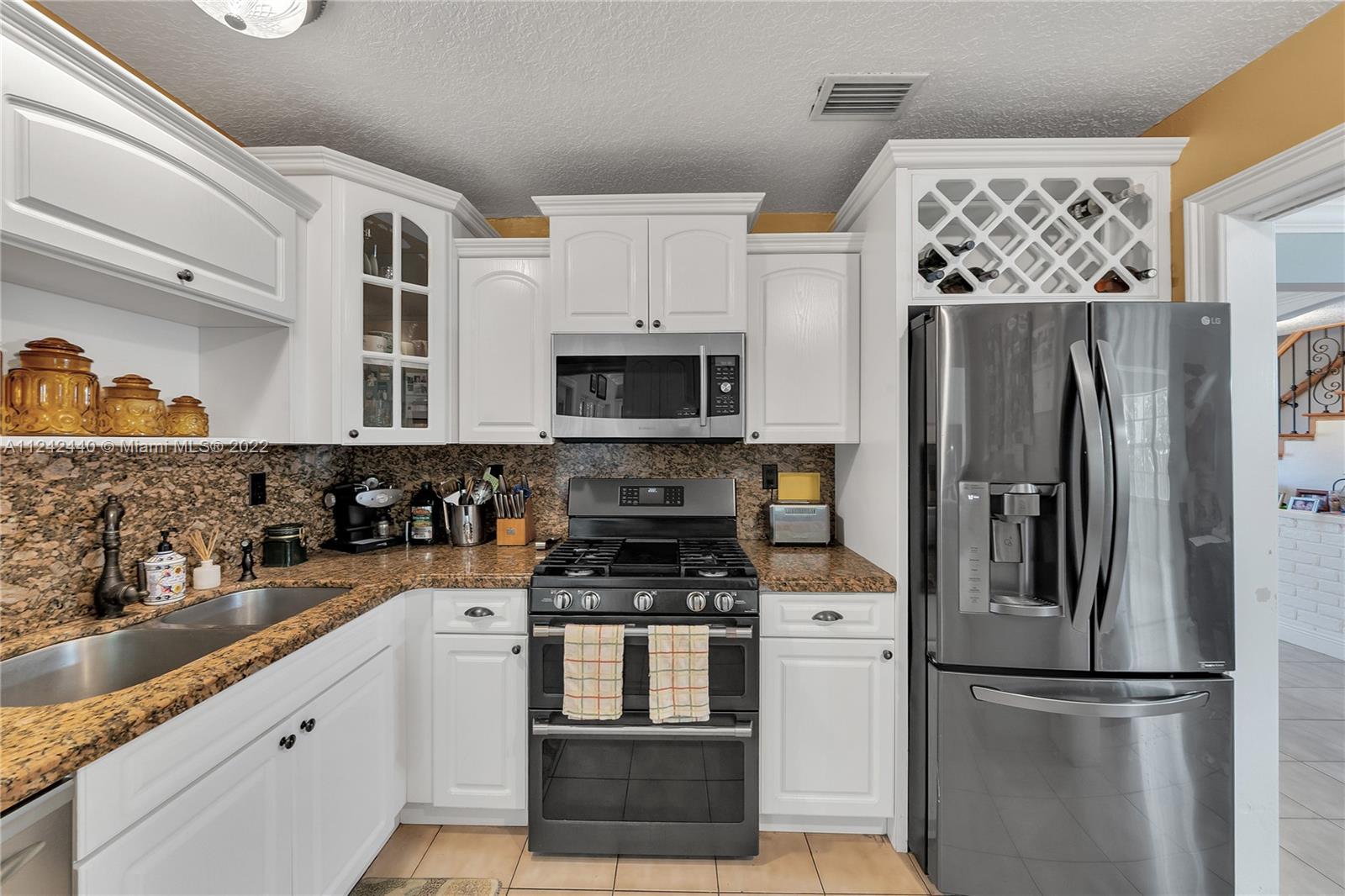 8980 SW 57th Ter