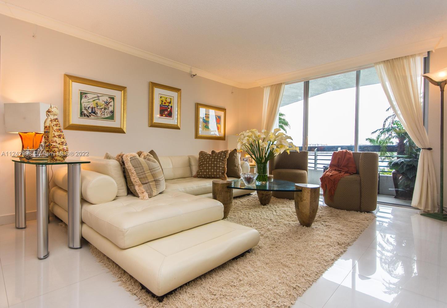19101 Mystic Pointe Dr Unit: 504