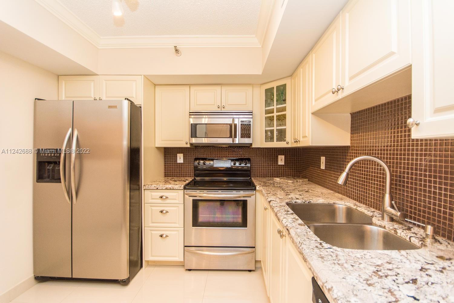 19101 Mystic Pointe Dr Unit: 504