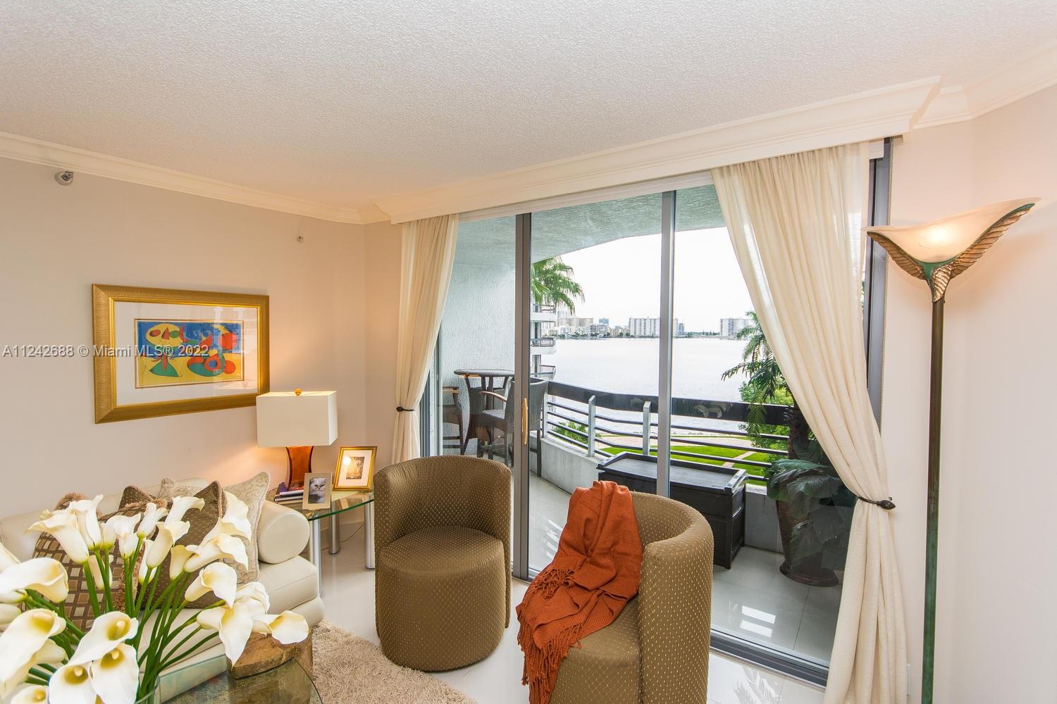 19101 Mystic Pointe Dr Unit: 504