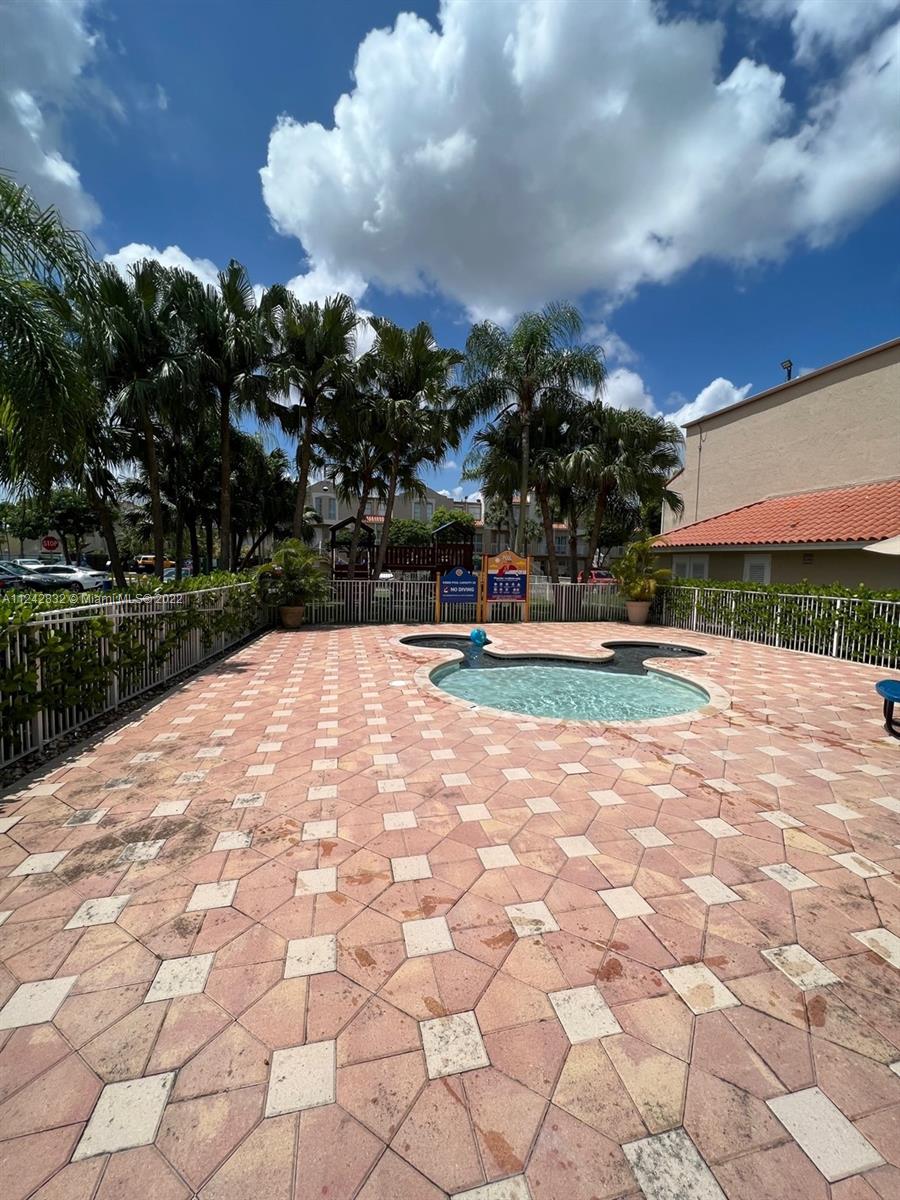 8580 NW 6th Ln Unit: 6-103