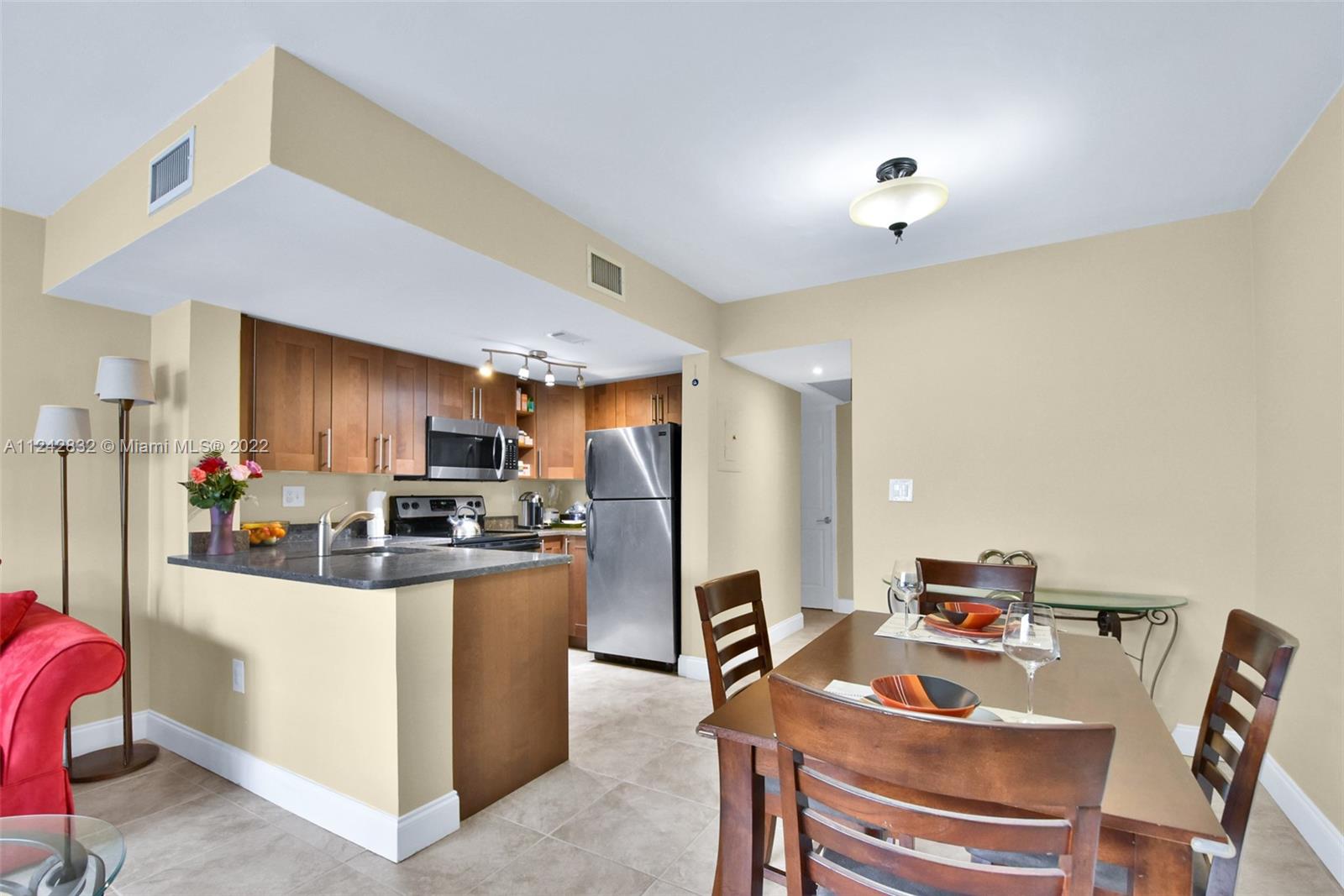 8580 NW 6th Ln Unit: 6-103