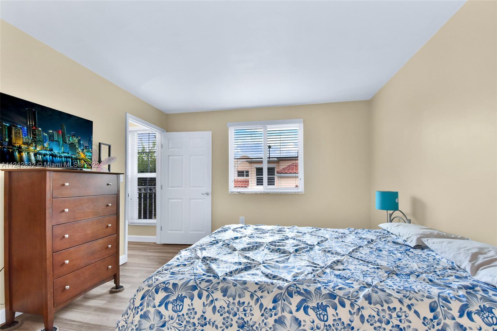 8580 NW 6th Ln Unit: 6-103