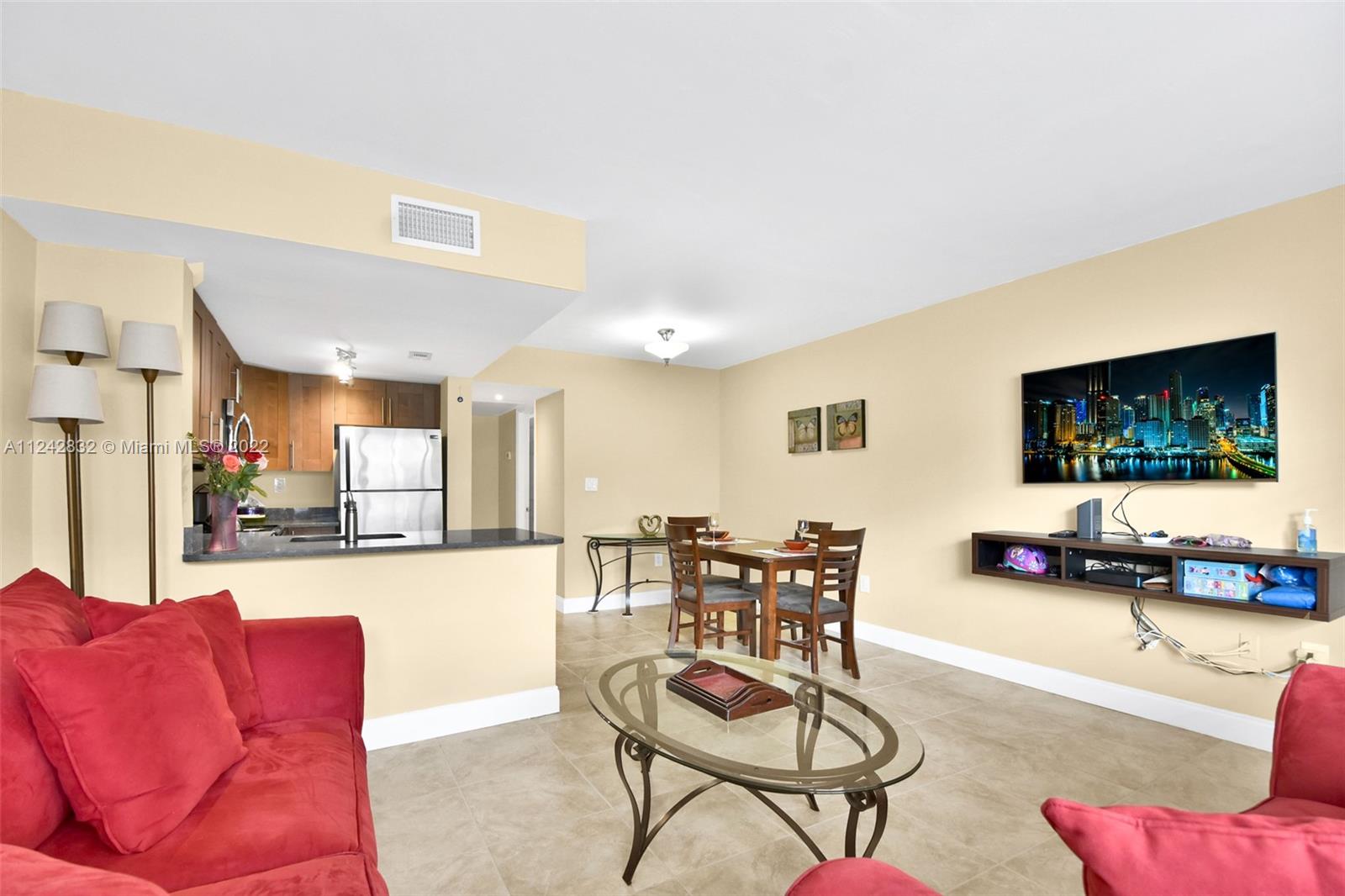 8580 NW 6th Ln Unit: 6-103