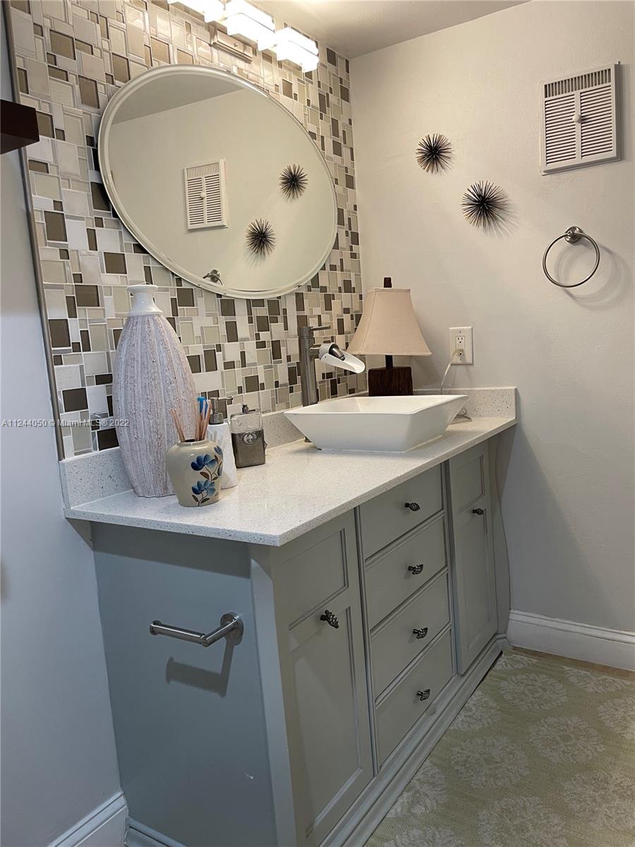 2705 NW 104th Ave Unit: 404