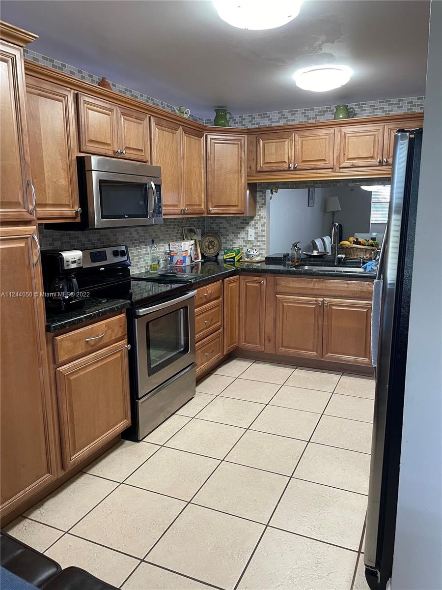 2705 NW 104th Ave Unit: 404