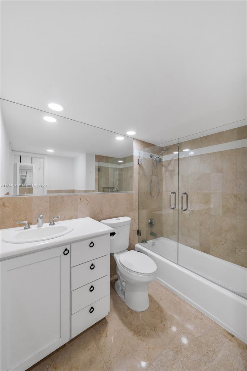1228 West Ave Unit: 1008
