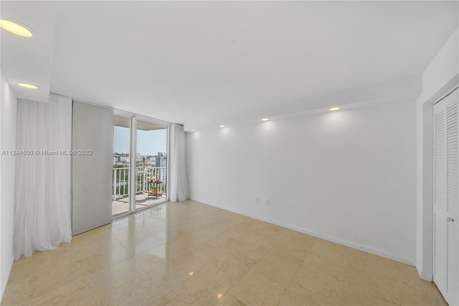 1228 West Ave Unit: 1008