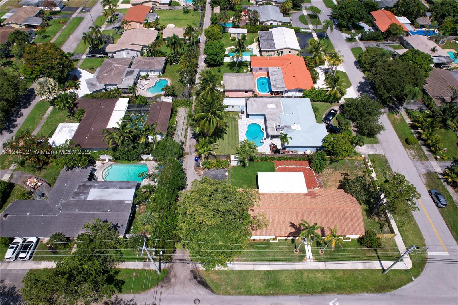 1205 N 40th Ave