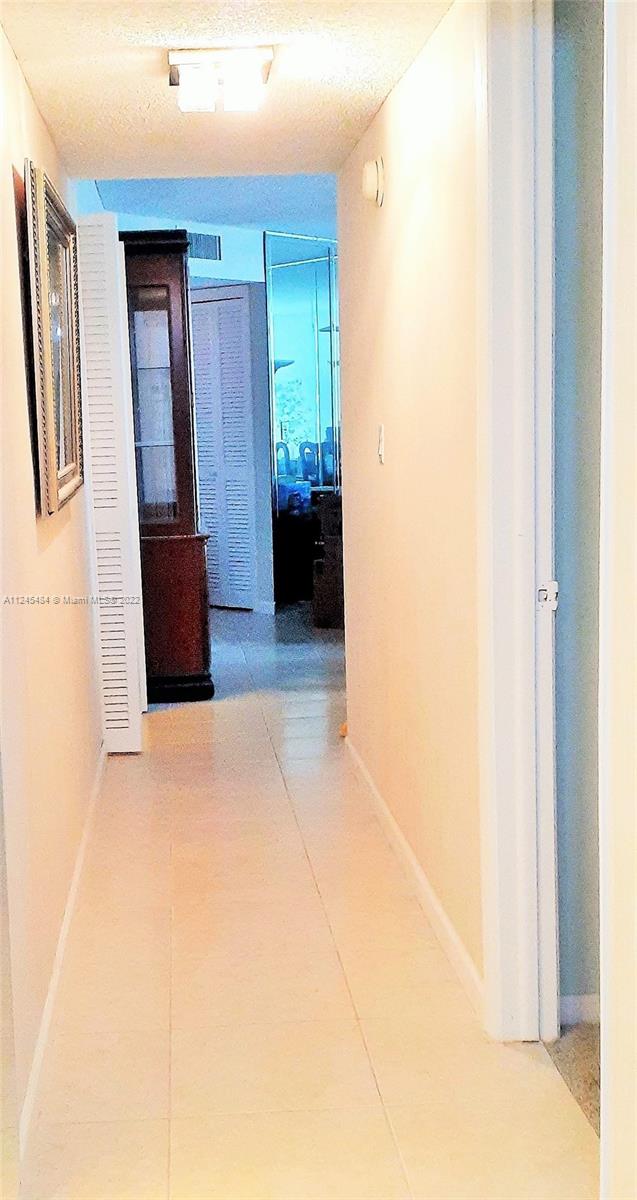 13951 Kendale Lakes Cir Unit: 702A
