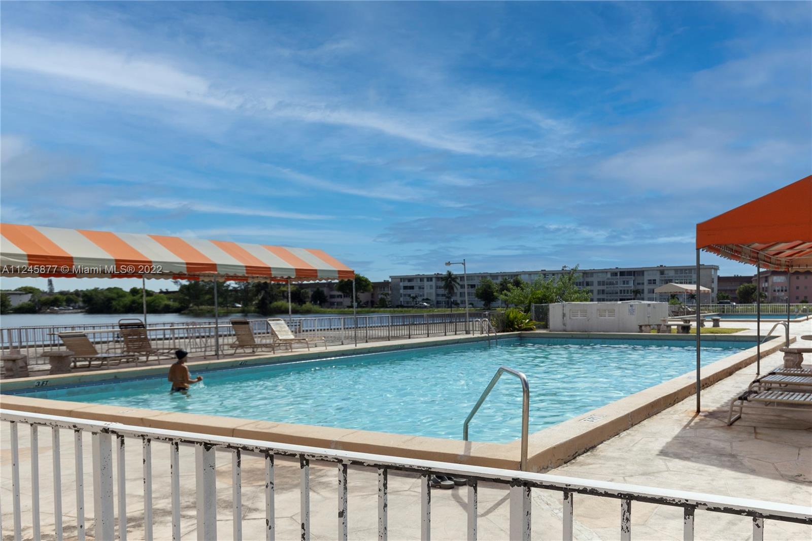 1351 NE Miami Gardens Dr Unit: 1125E