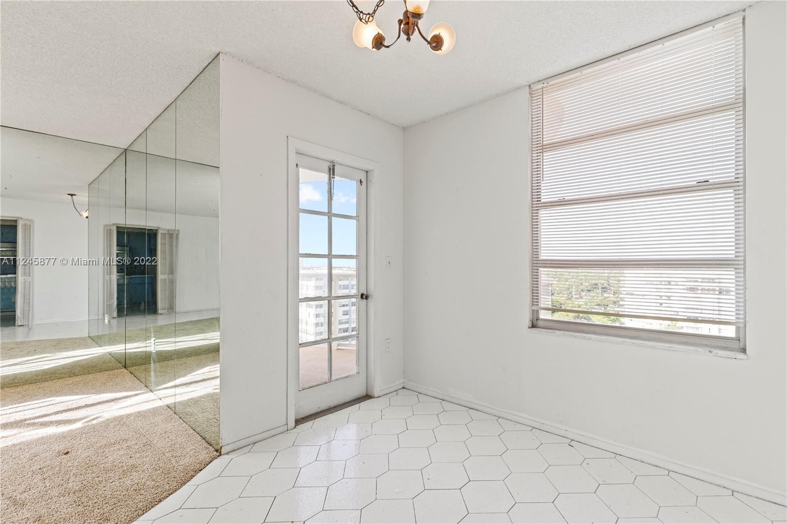 1351 NE Miami Gardens Dr Unit: 1125E