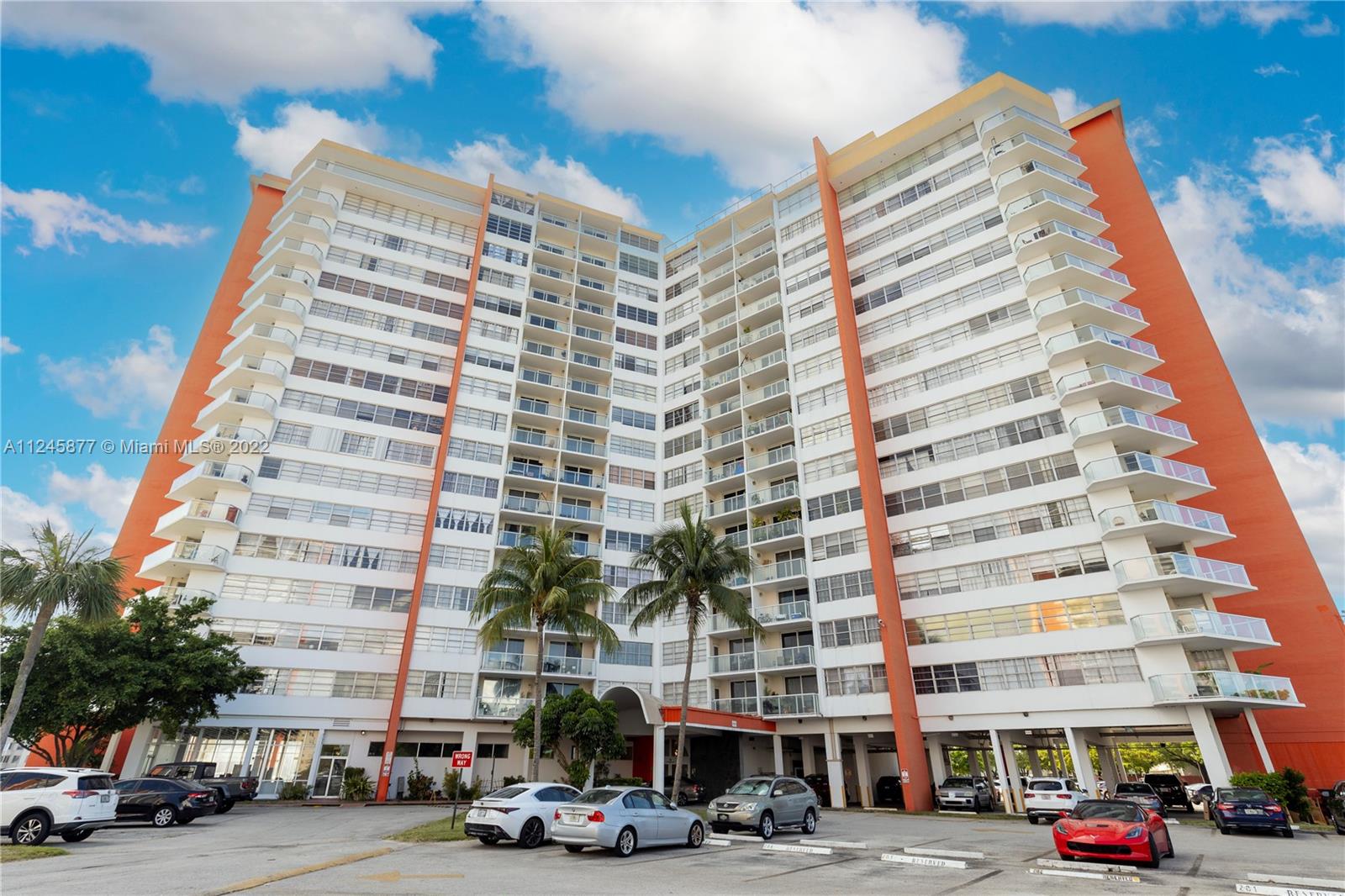 1351 NE Miami Gardens Dr Unit: 1125E