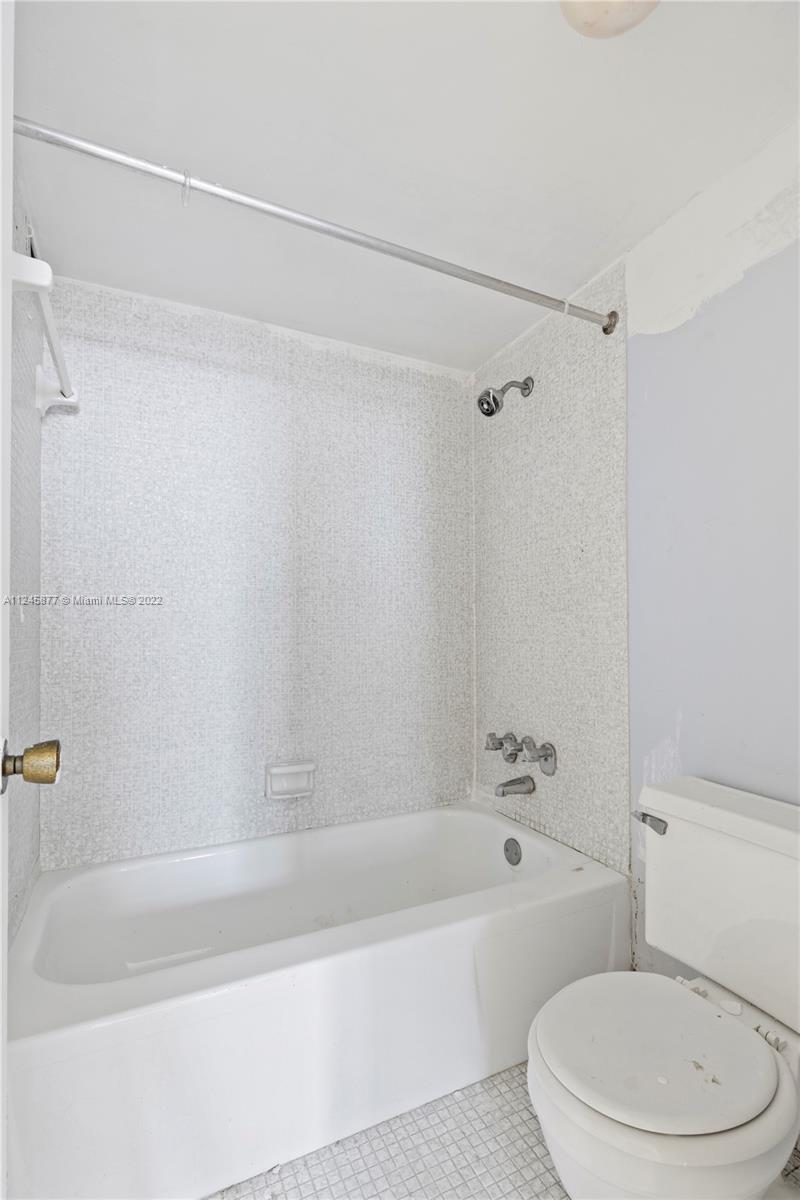 1351 NE Miami Gardens Dr Unit: 1125E