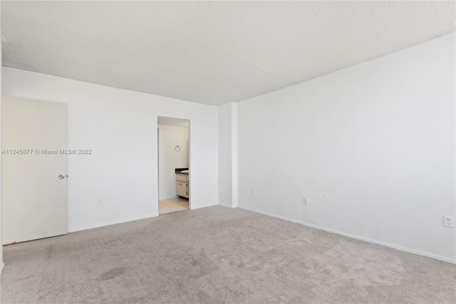1351 NE Miami Gardens Dr Unit: 1125E