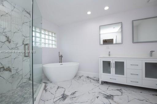 3748 SW 148 pl