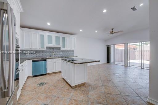 3748 SW 148 pl