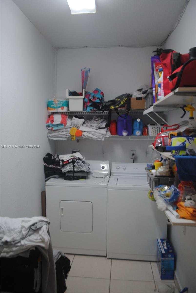 7472 NW 177th Ter Unit: 7472