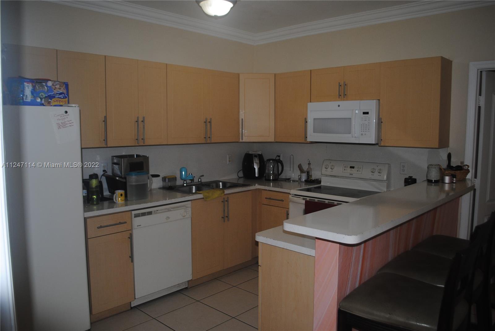 7472 NW 177th Ter Unit: 7472