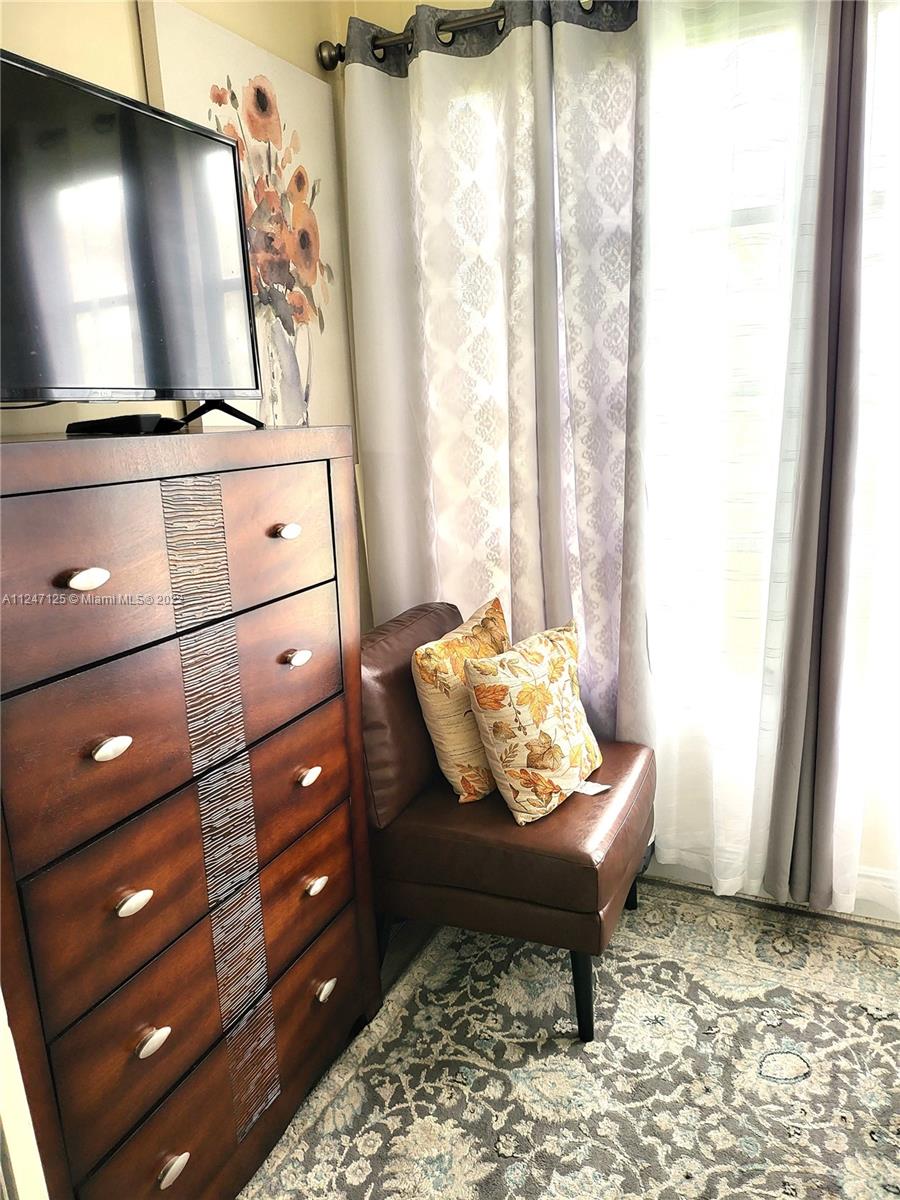 8051 N Sunrise Lakes Dr Unit: 101