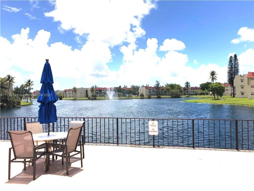 8051 N Sunrise Lakes Dr Unit: 101