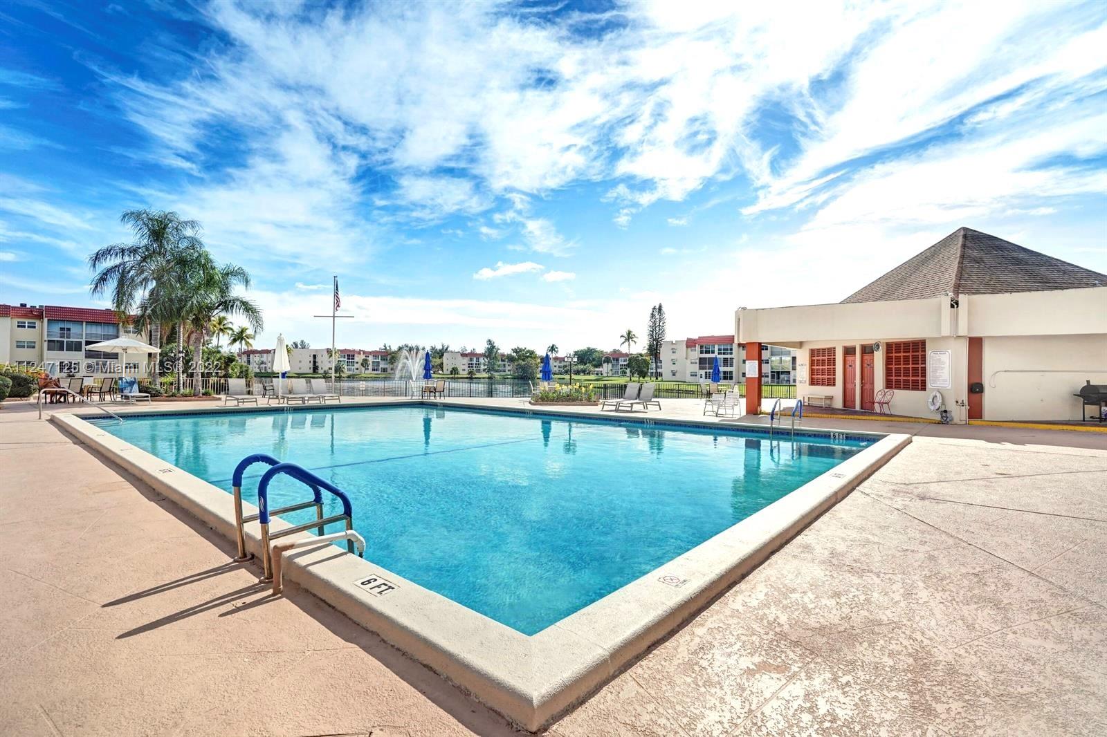 8051 N Sunrise Lakes Dr Unit: 101