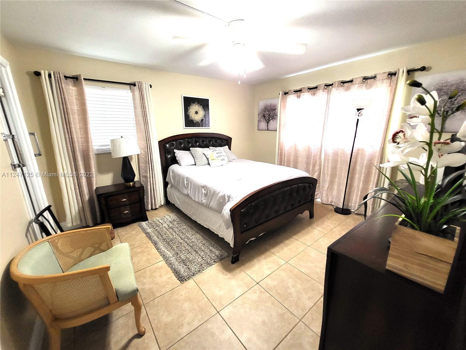 8051 N Sunrise Lakes Dr Unit: 101