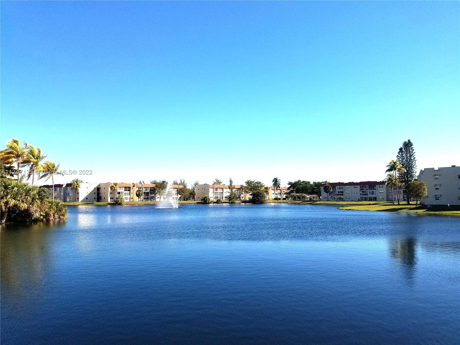 8051 N Sunrise Lakes Dr Unit: 101