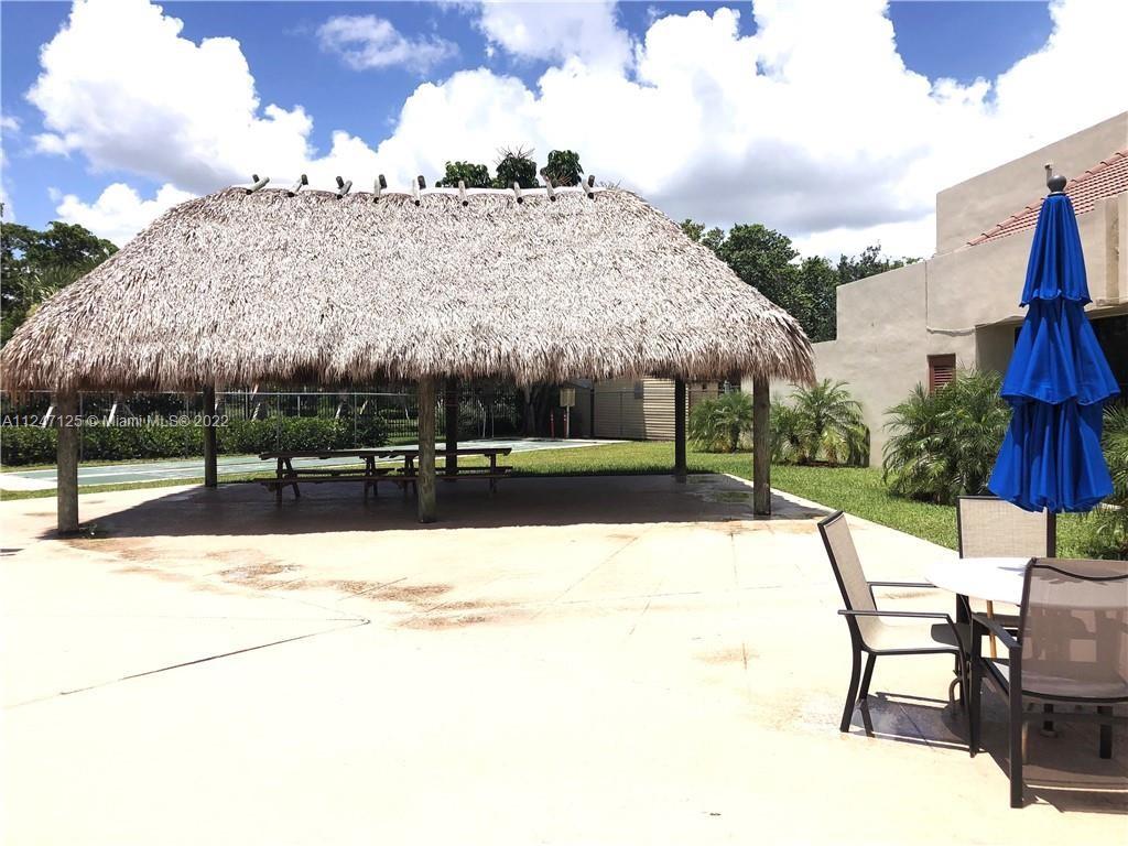 8051 N Sunrise Lakes Dr Unit: 101