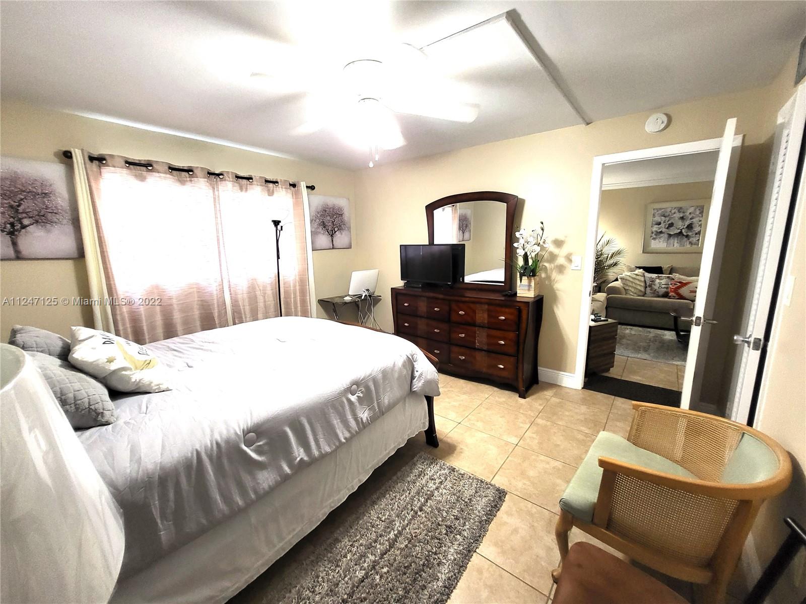 8051 N Sunrise Lakes Dr Unit: 101