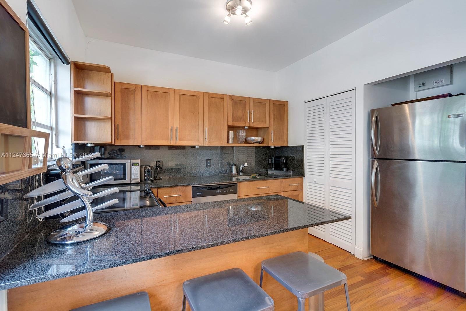 1525 Pennsylvania Ave Unit: 3