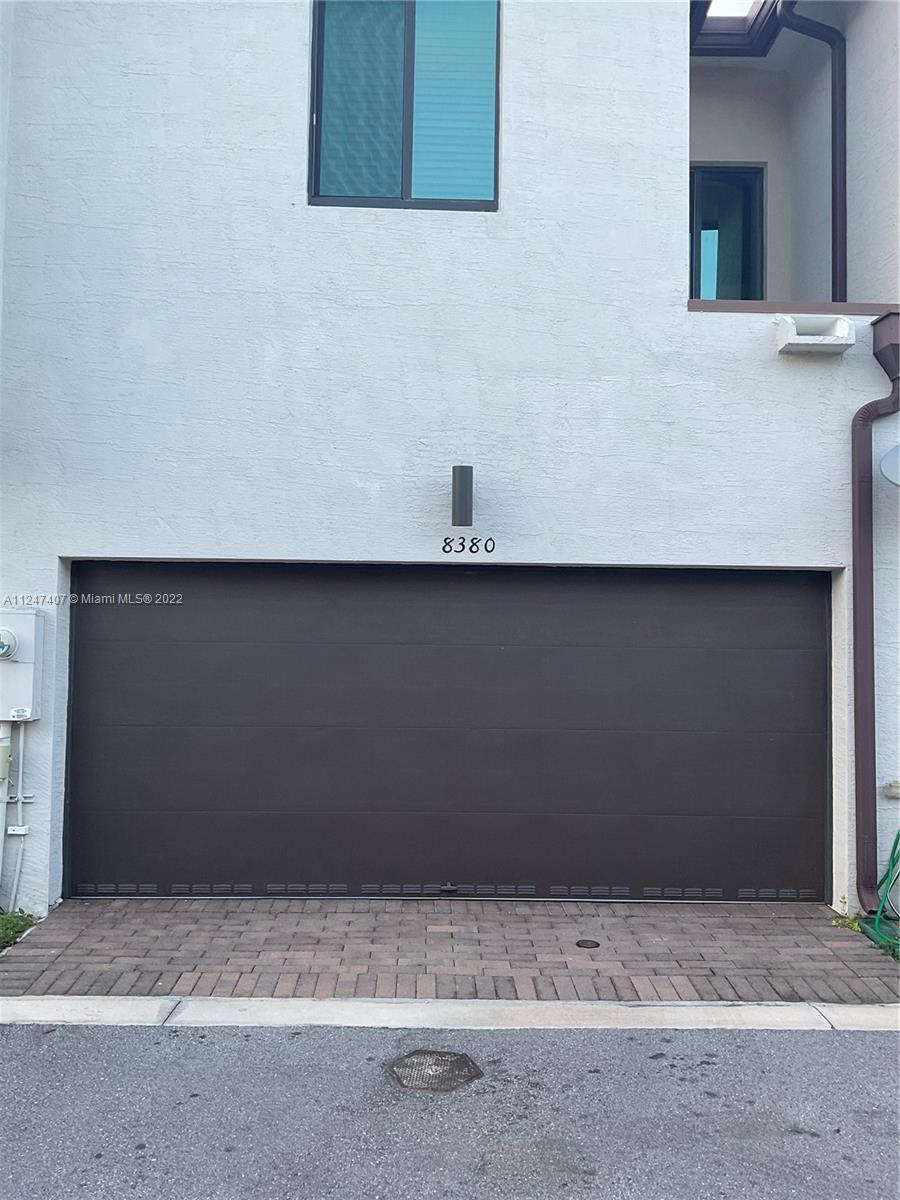 8380 NW 51st Ter Unit: 8380