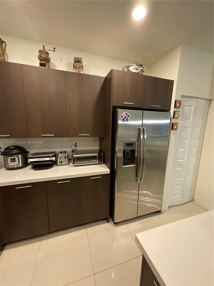 8380 NW 51st Ter Unit: 8380