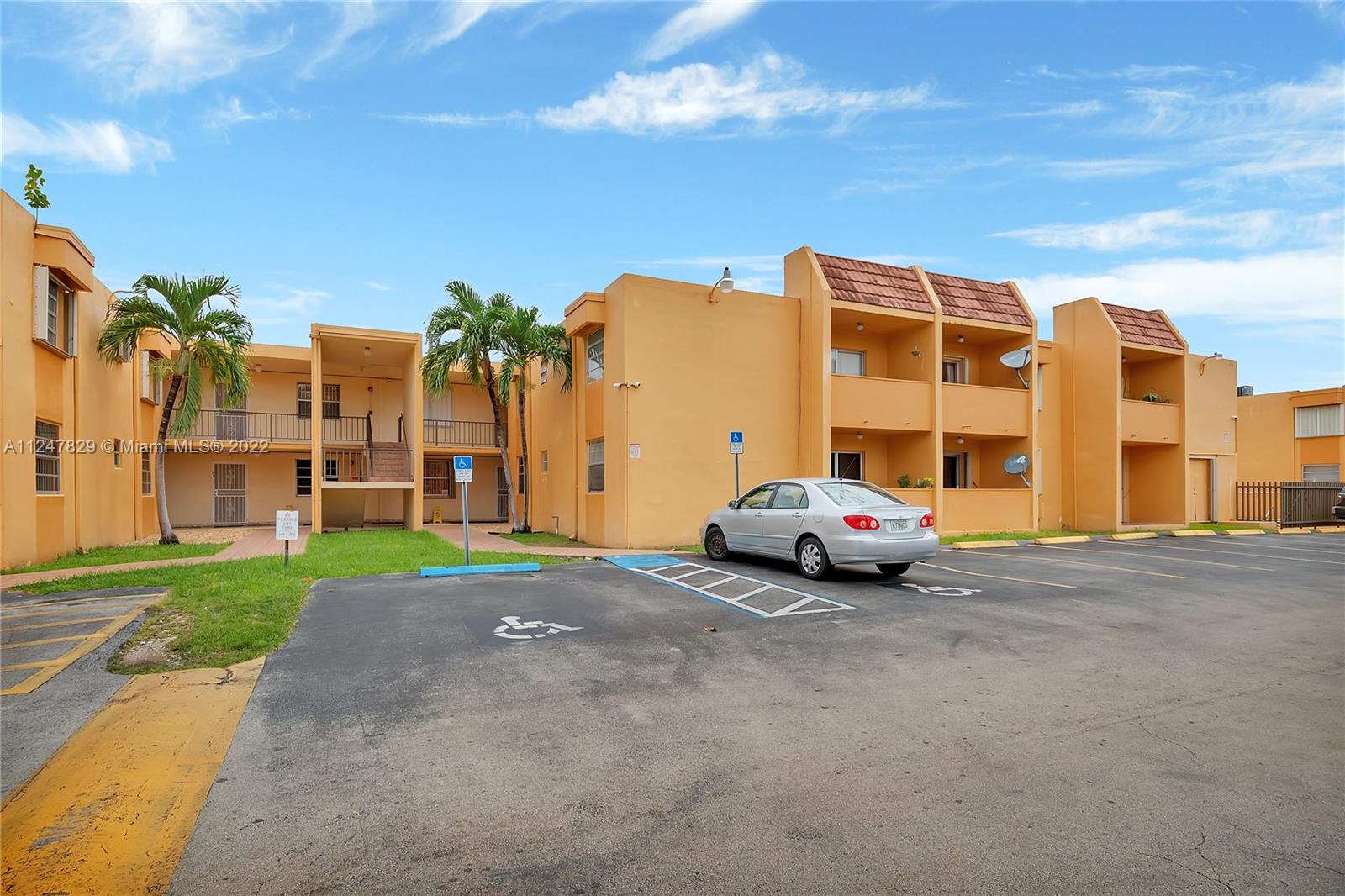 8990 SW 24th St Unit: 226