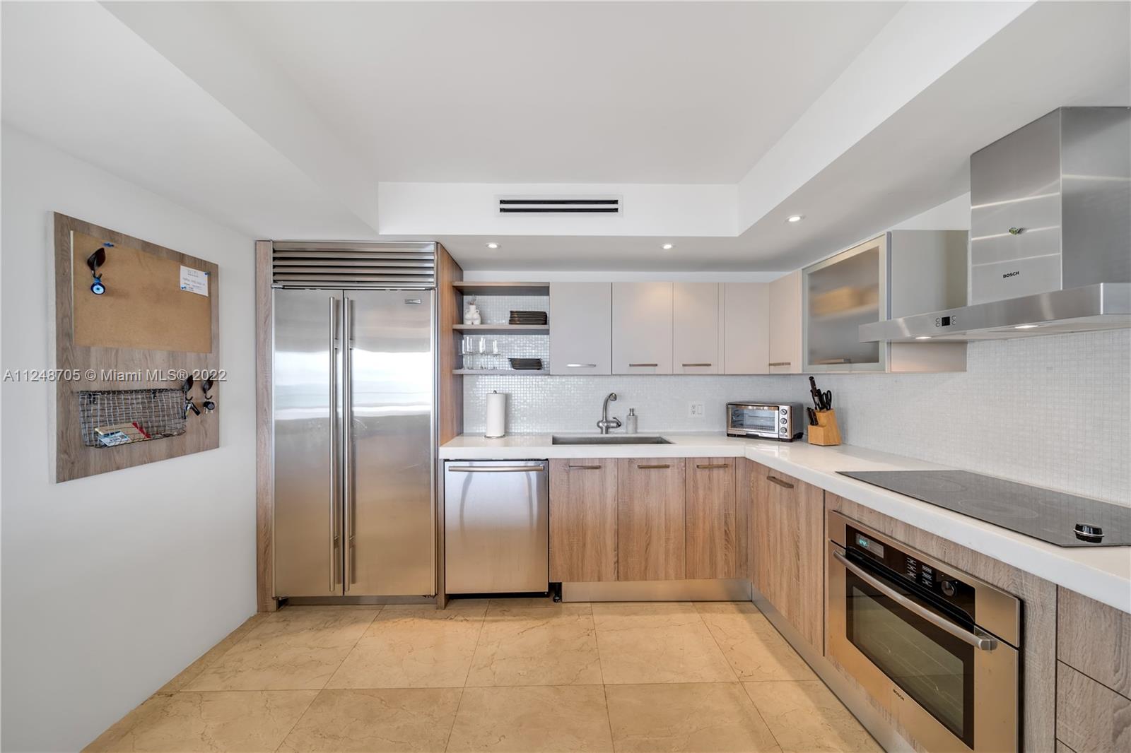 199 OCEAN LANE DRIVE Unit: 901